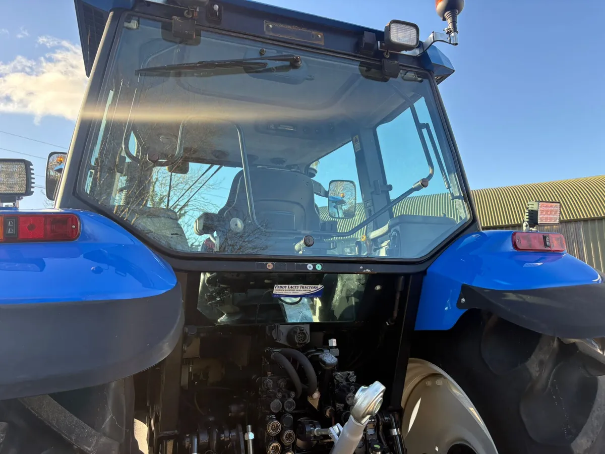 2002 New Holland TS115 Turbo - Image 3
