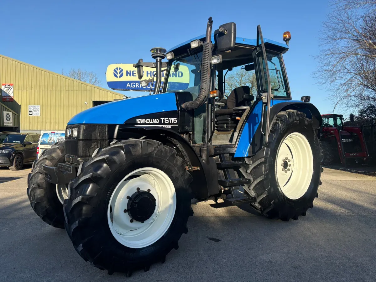2002 New Holland TS115 Turbo - Image 2