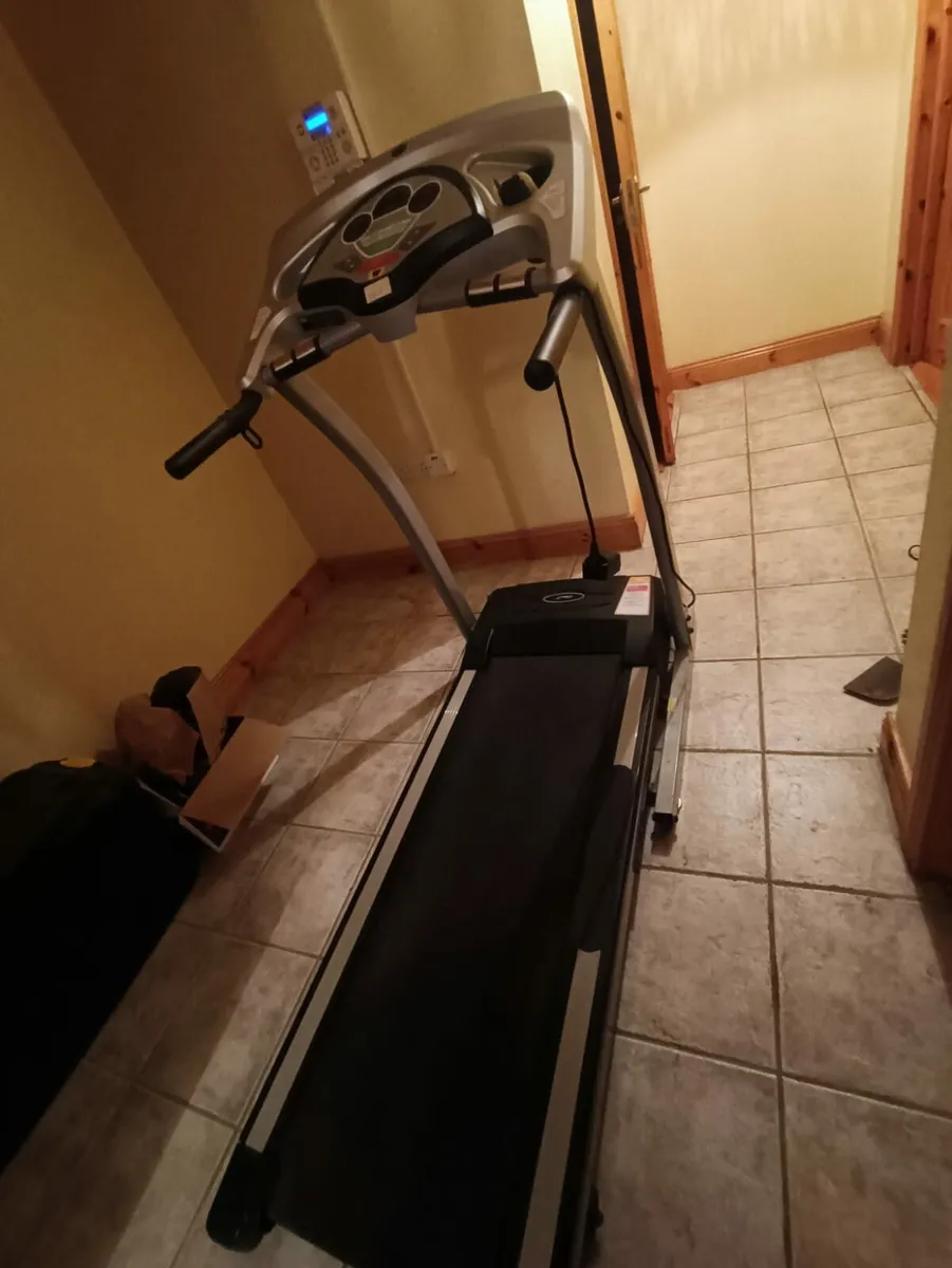 Treadmill - Image 1