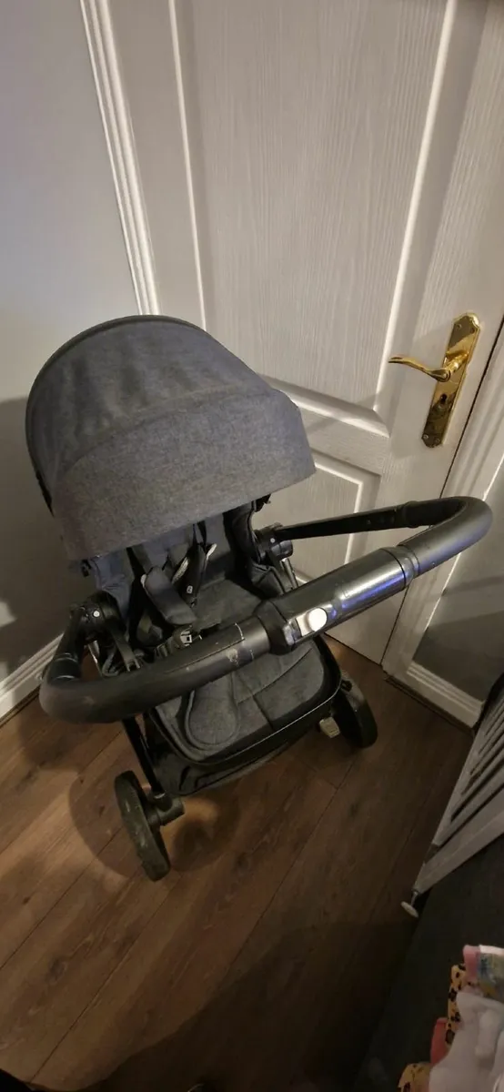 Crox 3 in 1 travel system - Image 1