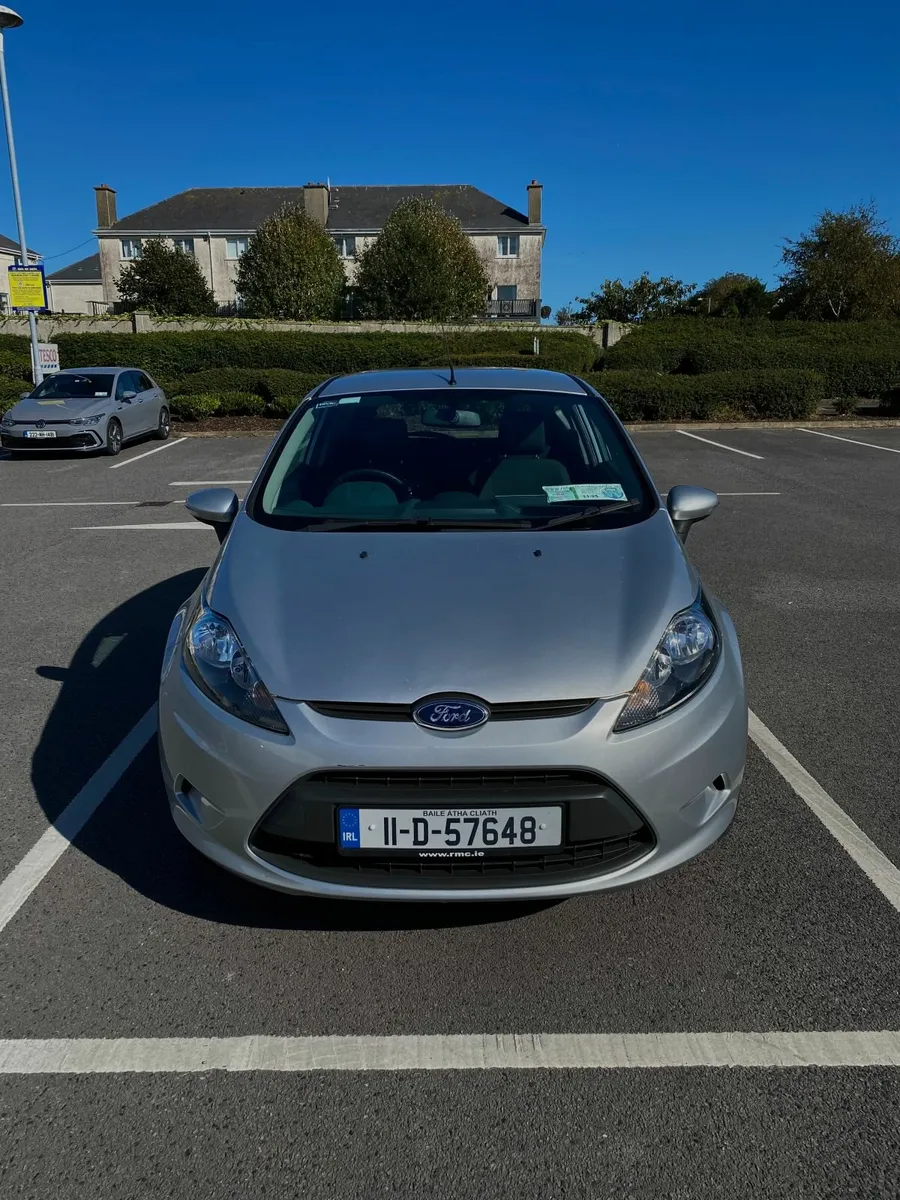 Ford Fiesta 2011 - Image 2