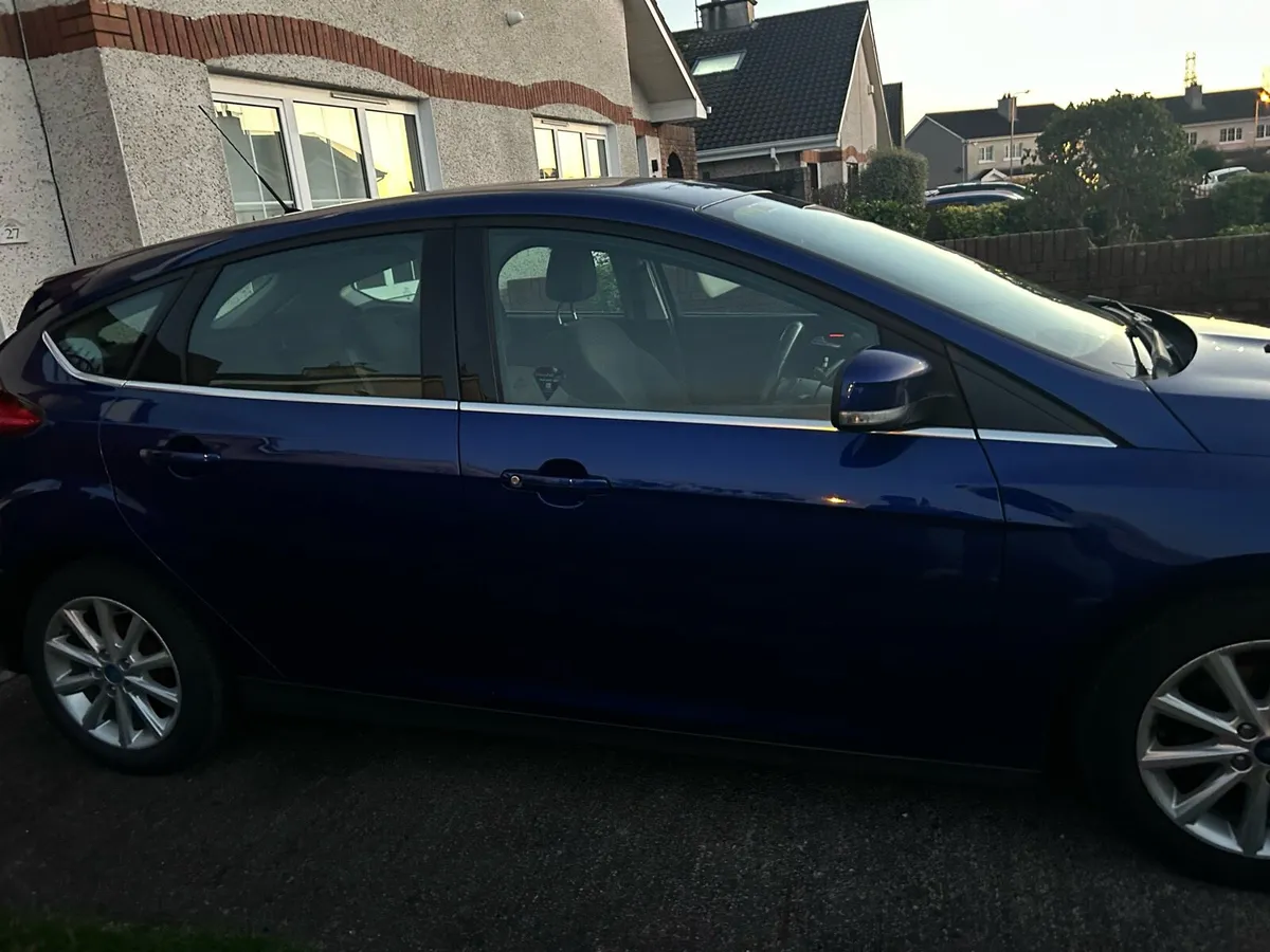 Ford focus titanium 1.5tdci 2017 - Image 2