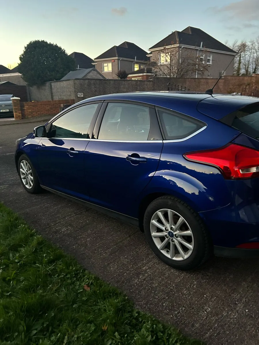 Ford focus titanium 1.5tdci 2017 - Image 4