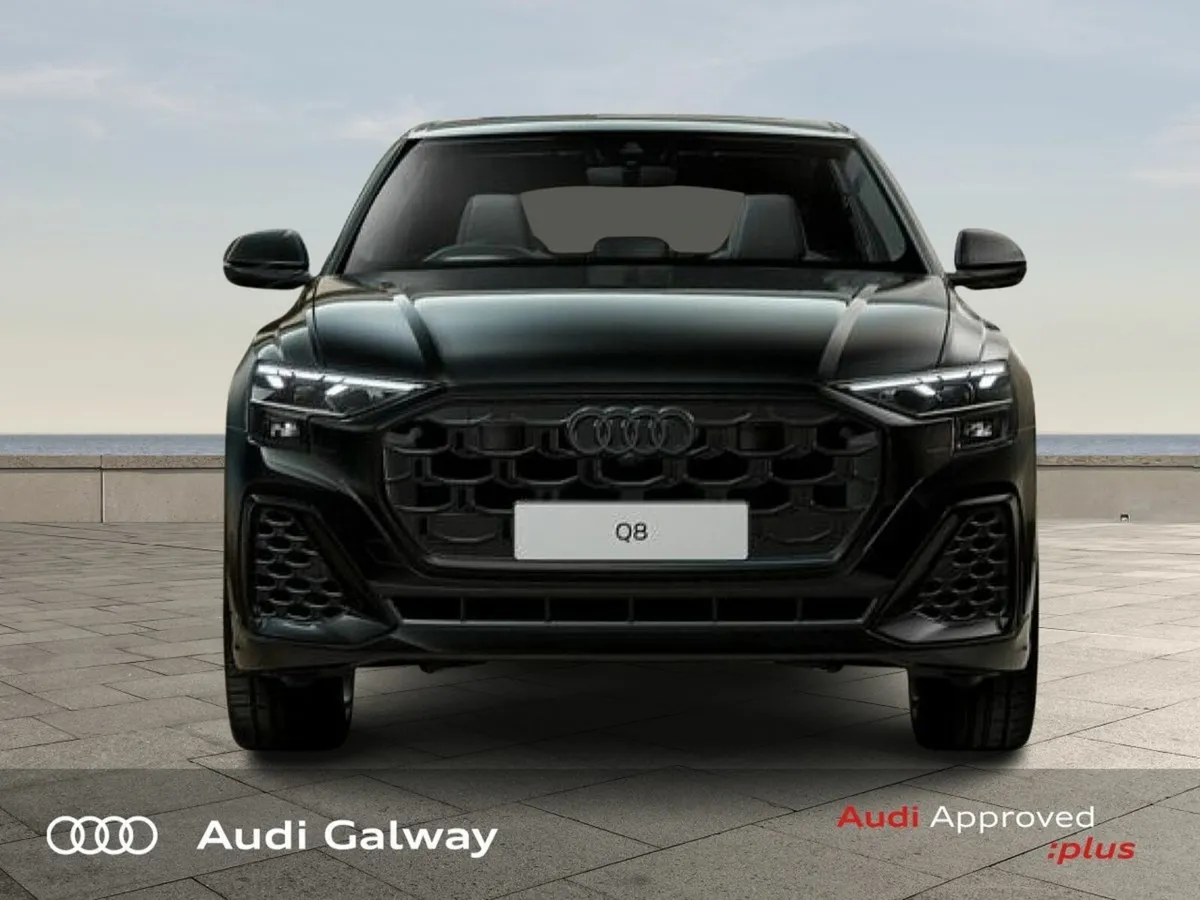 Audi Q8 COMPETITION PACK TFSI E-QUATTRO - Image 2