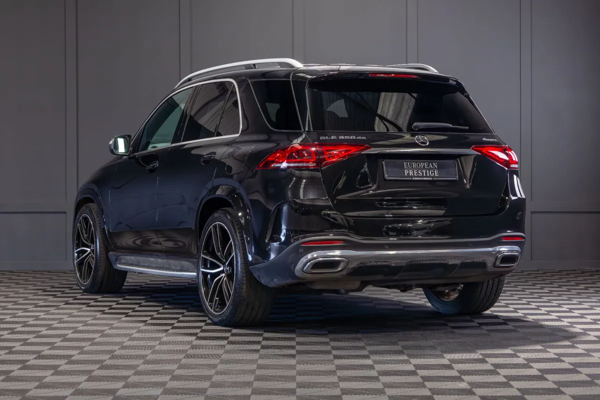 212 Mercedes-Benz GLE 350de AMG Line Premium - Image 4