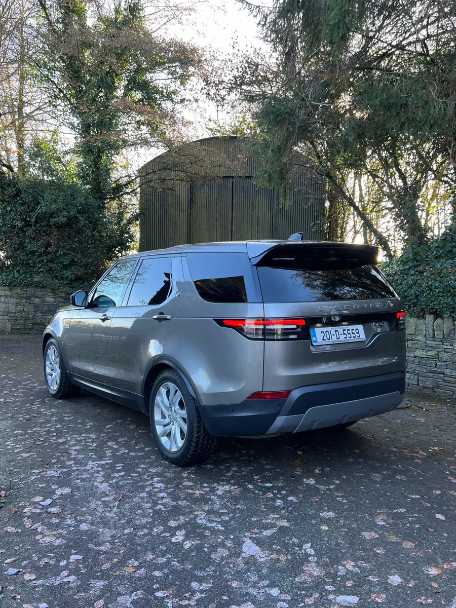 Land Rover Discovery 5 - Image 4