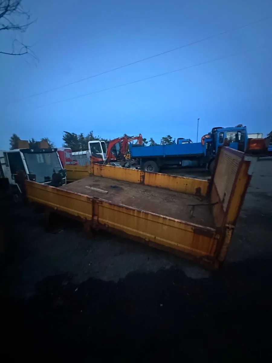 Steel tipping body 14ft x 8ft DAF 18t ton tipper - Image 1