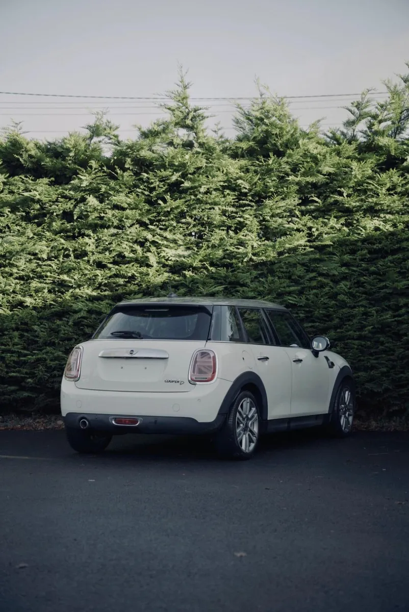 Mini Cooper 1.5D 5dr 2017 | Full Service History - Image 4