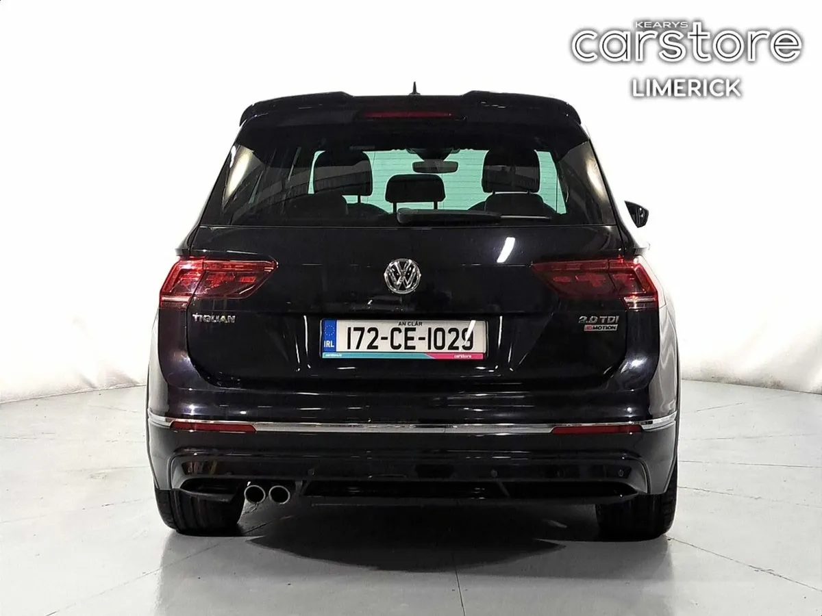 Volkswagen Tiguan R-LINE ** Pan Roof ** 2.0 TDI 15 - Image 4