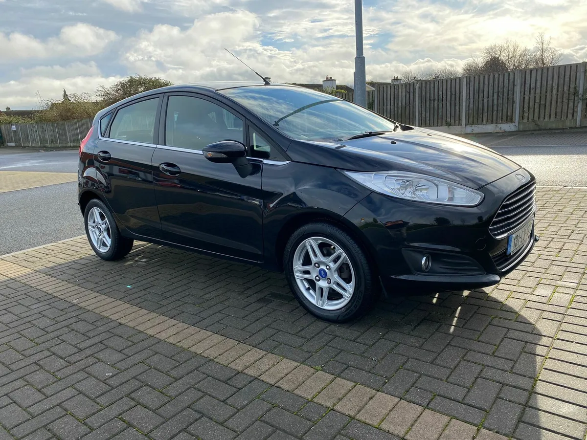 2013 Ford Fiesta 1.0 Zetec (NCT 01/2026) - Image 1