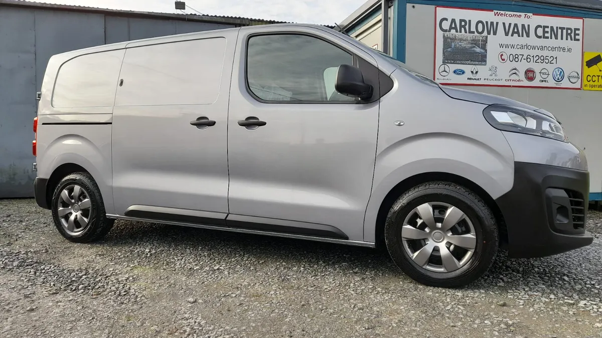 221 Citroen Dispatch 1.5 blue hdi 120 Enterprise - Image 1