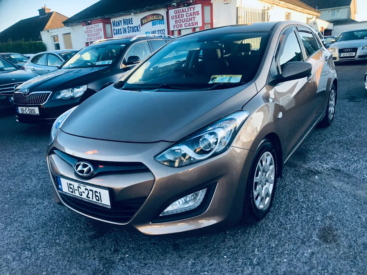 Hyundai i30 2015  DIESEL  5DR - Image 1
