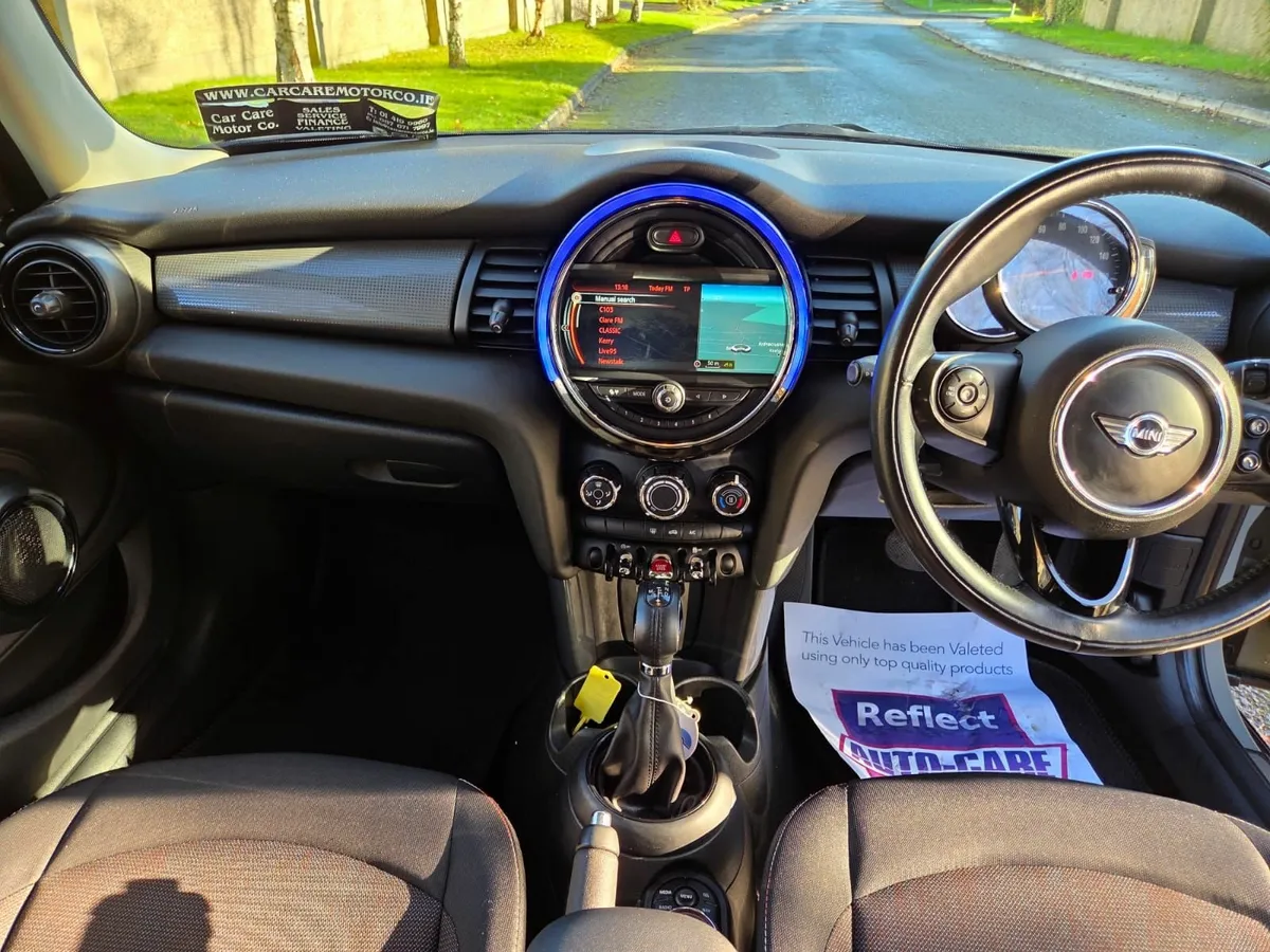 Mini Cooper 2017 automatic - Image 2