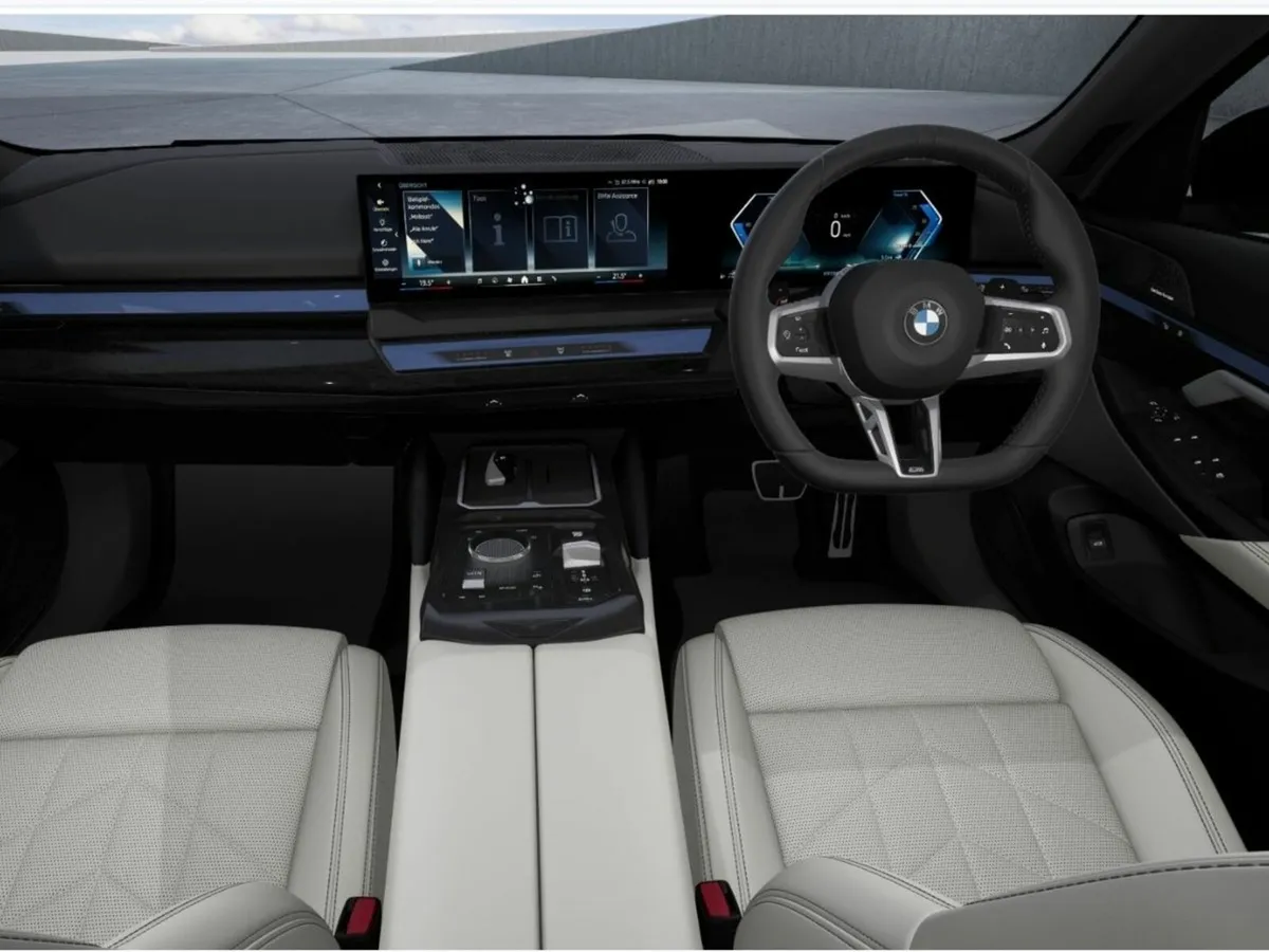 BMW 5-Series 530e M Sport Pro - Image 3