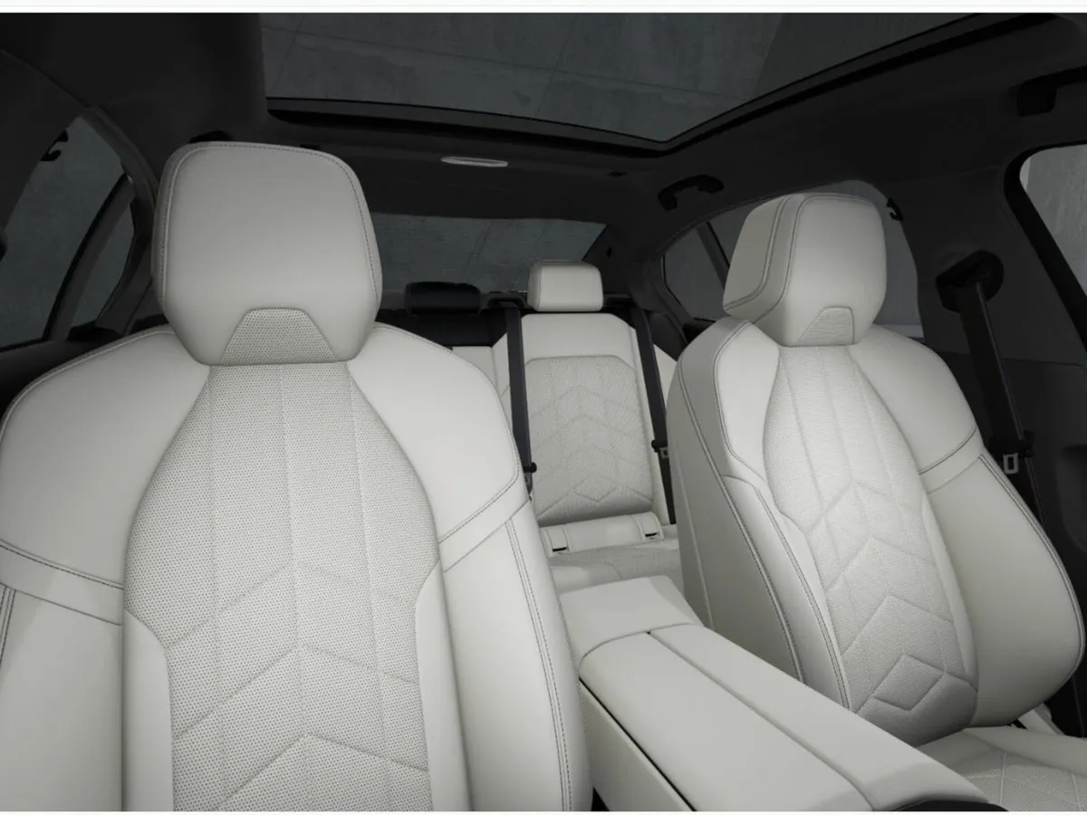 BMW 5-Series 530e M Sport Pro - Image 4