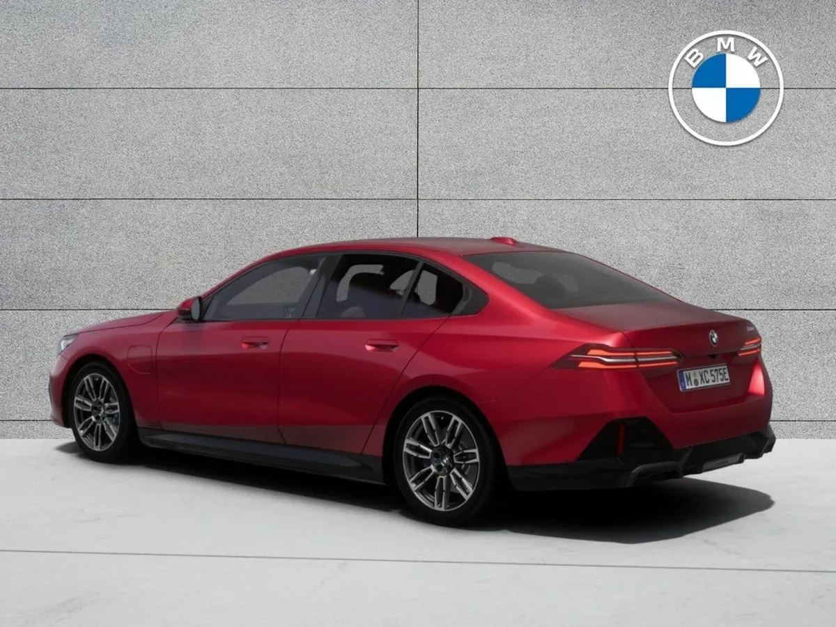BMW 5-Series 530e M Sport - Image 2