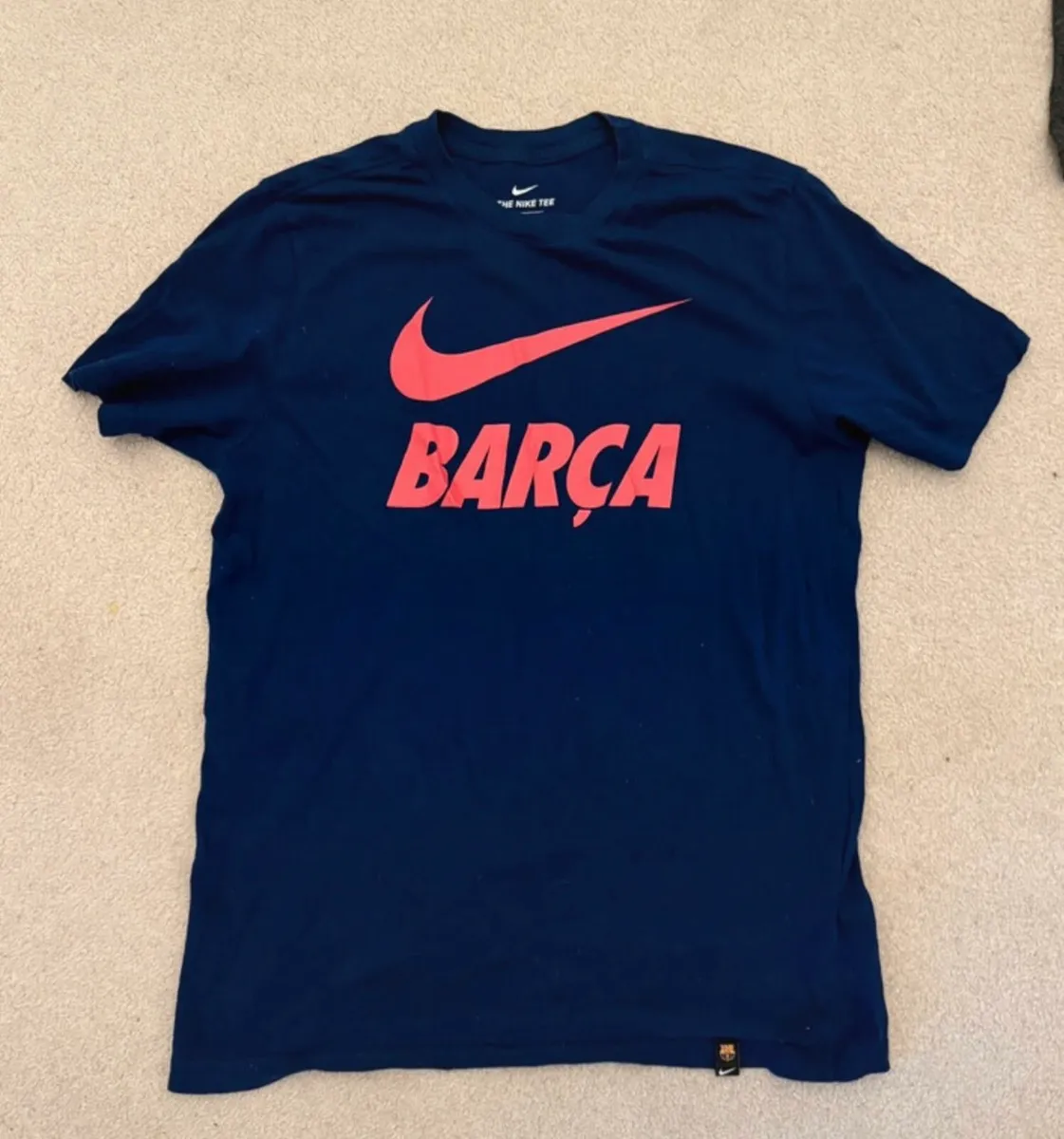 Men’s Medium Nike Barcelona T Shirt - Image 1