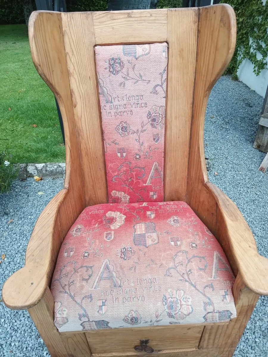 Mexican pine lambing chair - Image 3