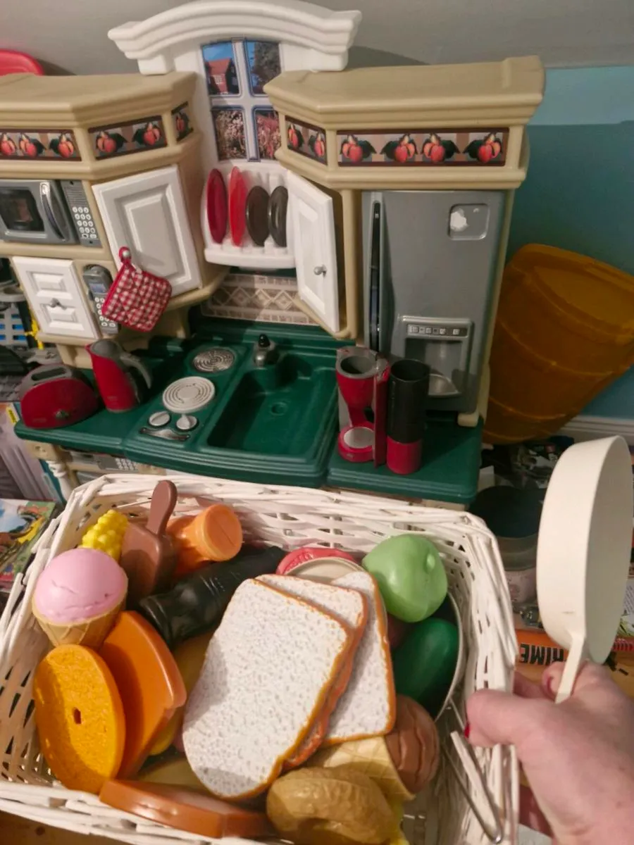 Kids play kitchen - Image 4