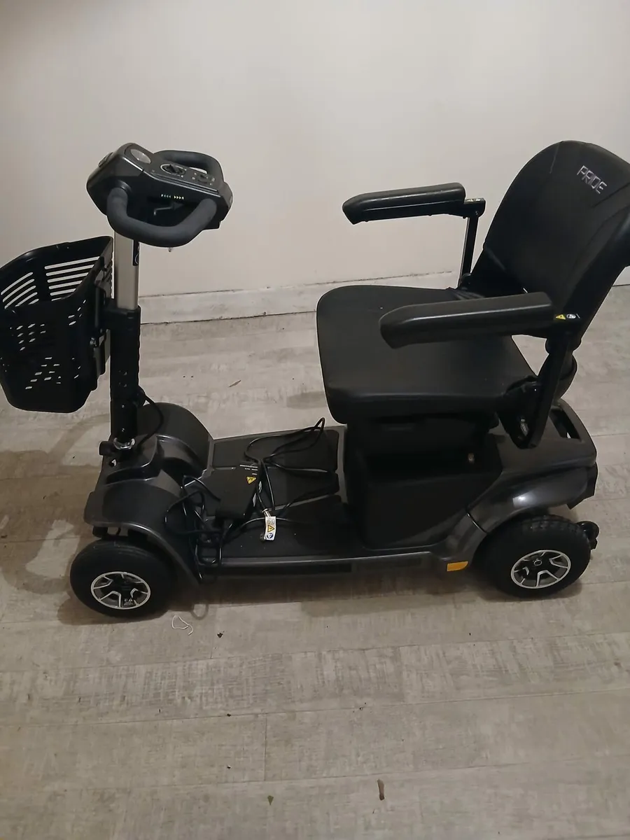 Mobility scooter - Image 1