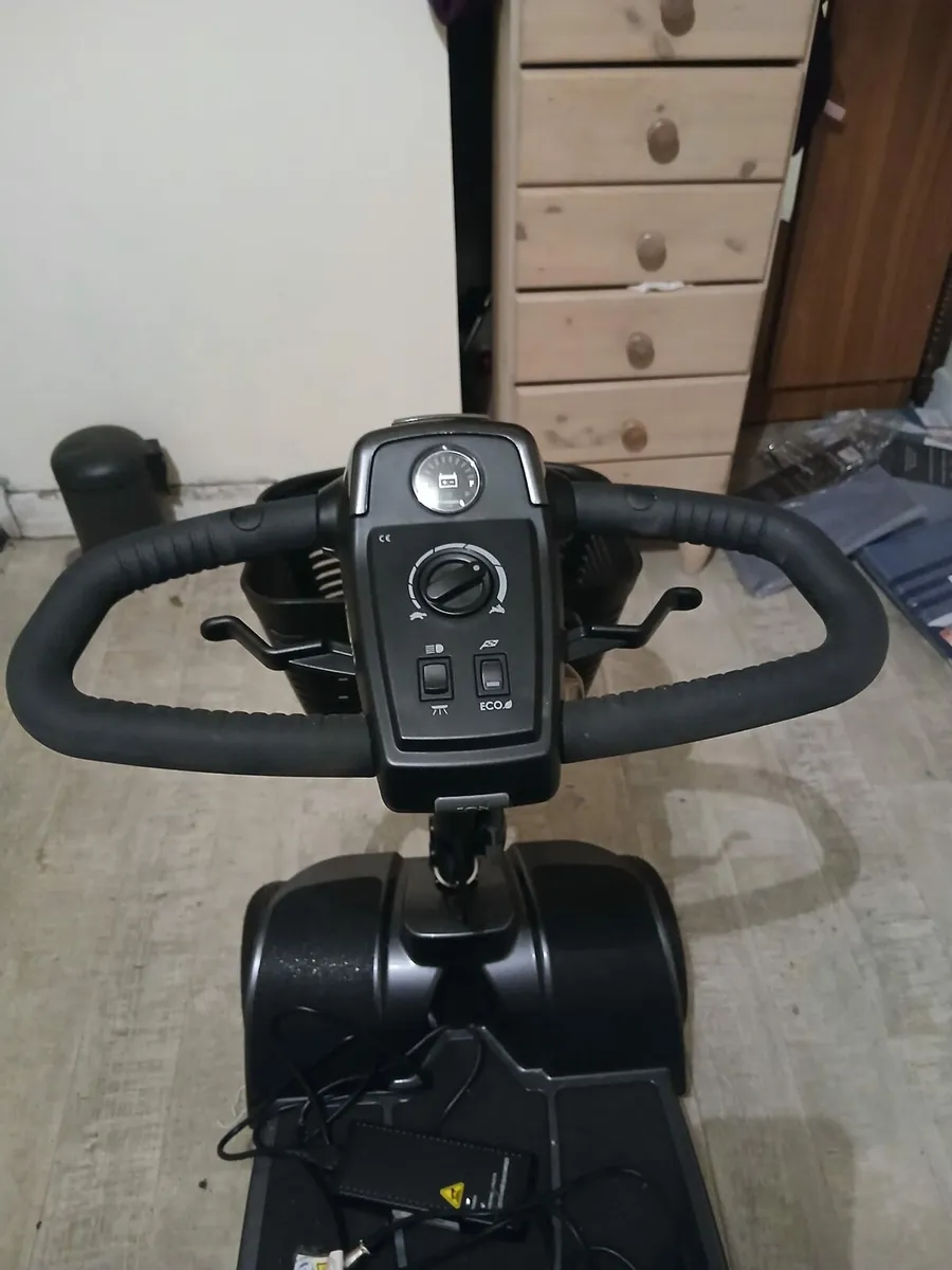 Mobility scooter - Image 2