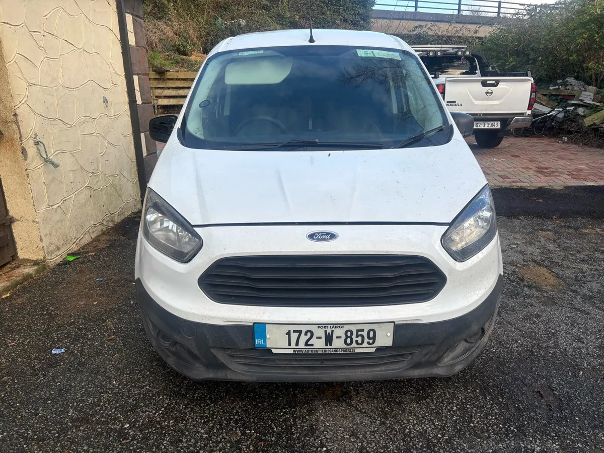 2017 Ford Transit Courier - Image 2