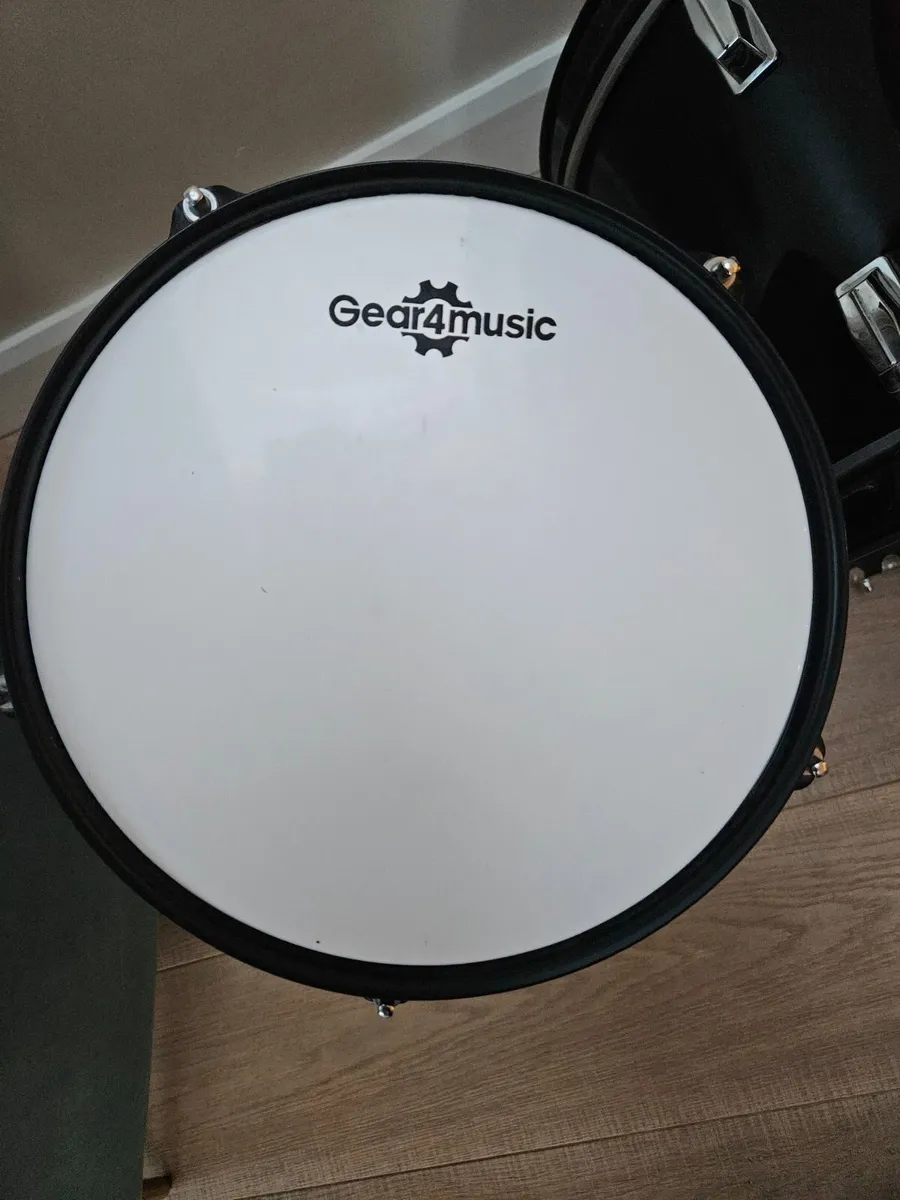 Junior 3 piece Drum Kit by Gear for Music - Image 2