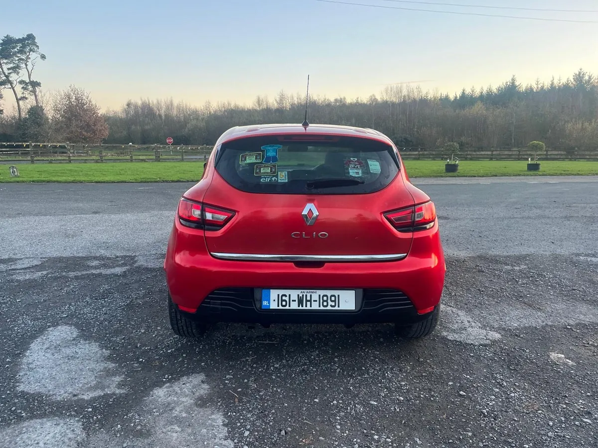 Renault Clio - Image 4