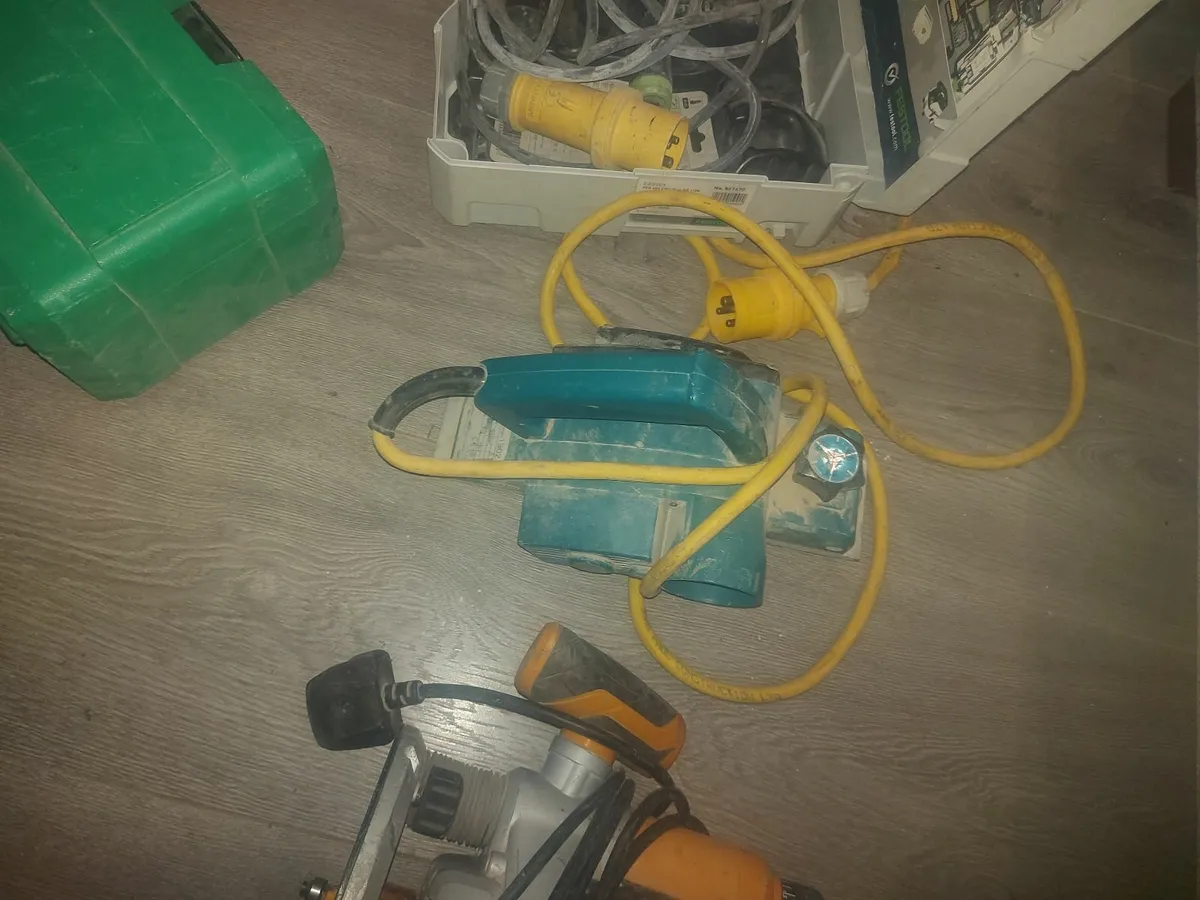 Makita 110vt planer Jcb router220 vt - Image 2