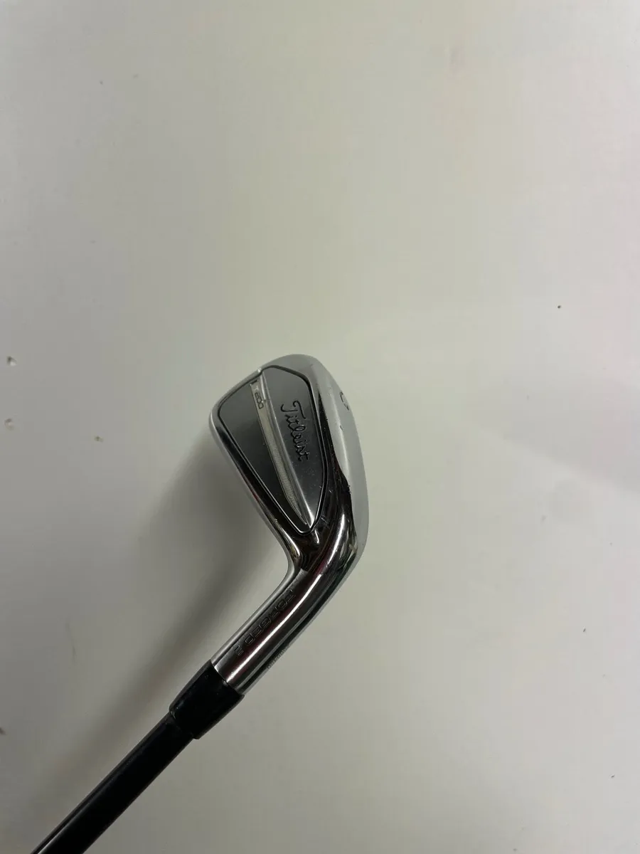 Titleist T200 2 iron - Image 1