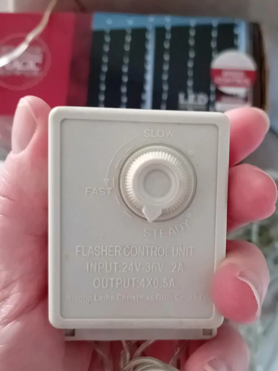 Cascading Waterfall Curtain Lights - Image 3