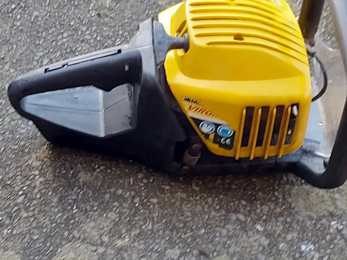 McCulloch Petrol Hedge Trimmer Hedge Cutter - Image 4