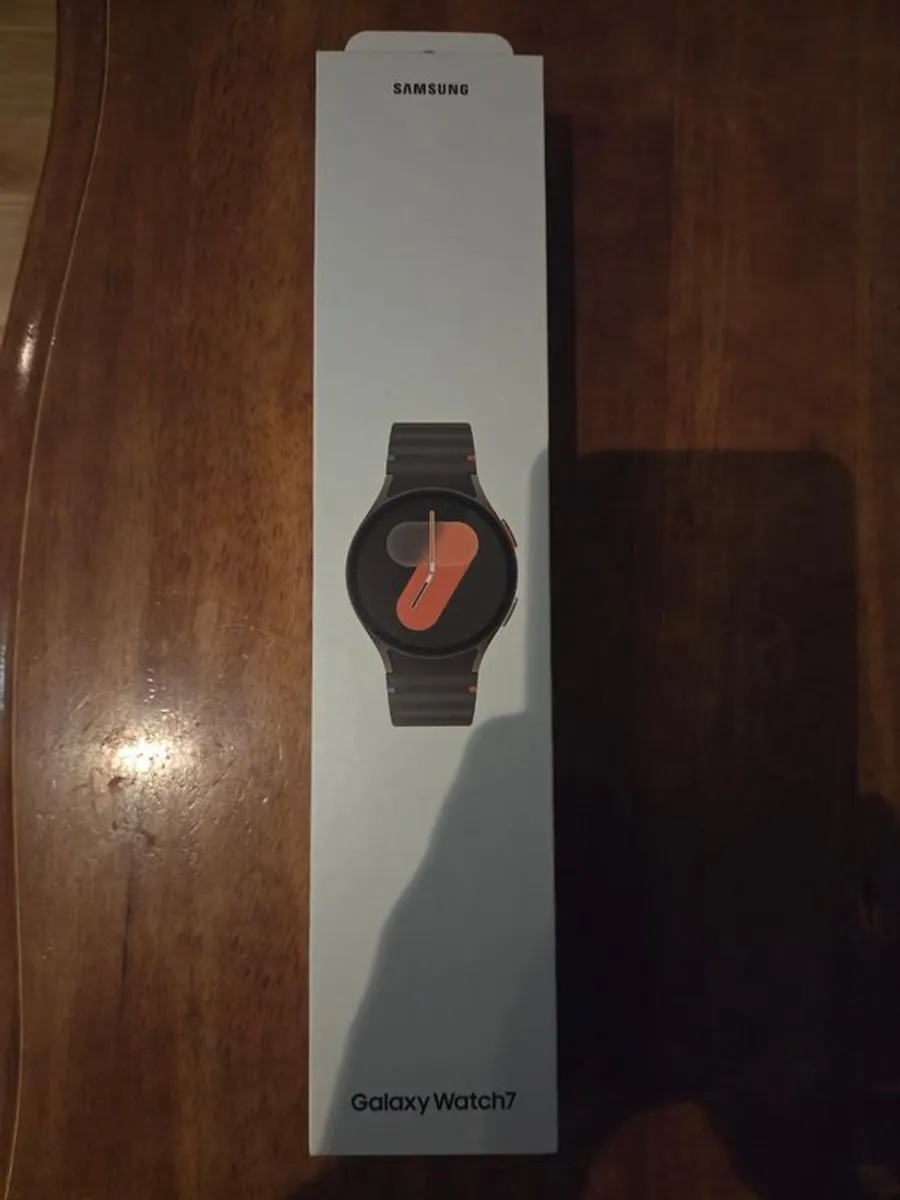 Samsung Galaxy 7 Smart Watch - Image 1