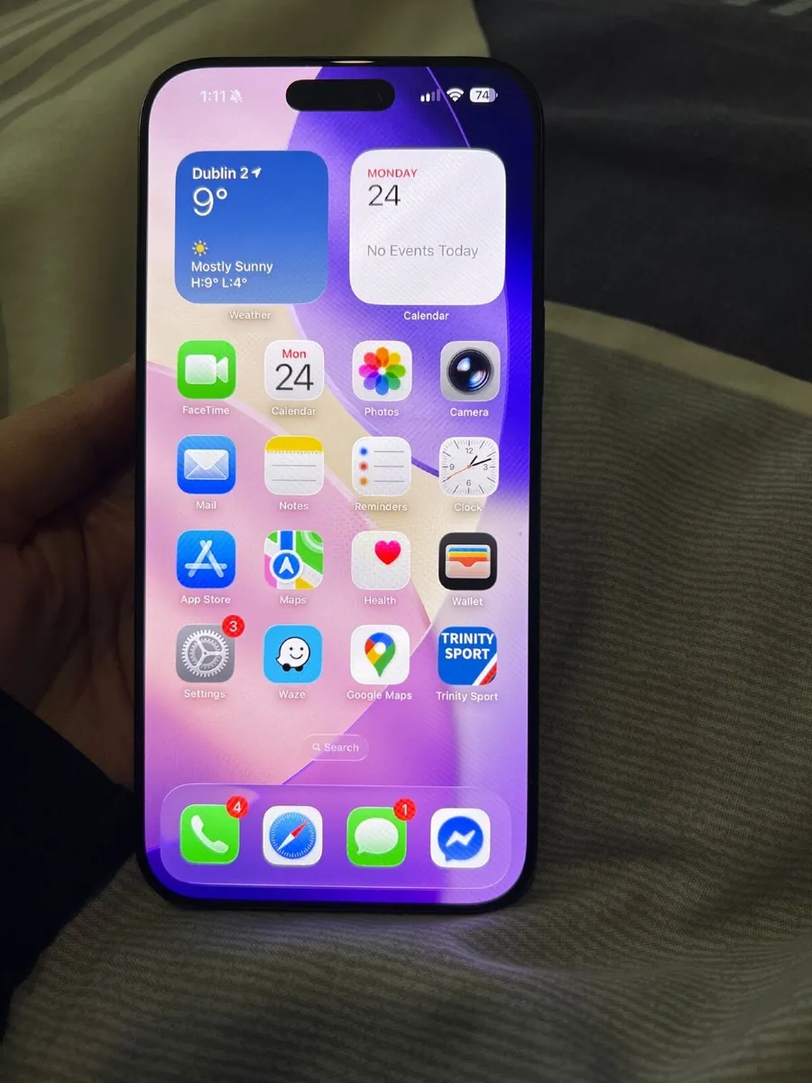 iPhone 16 Pro Max - Image 1