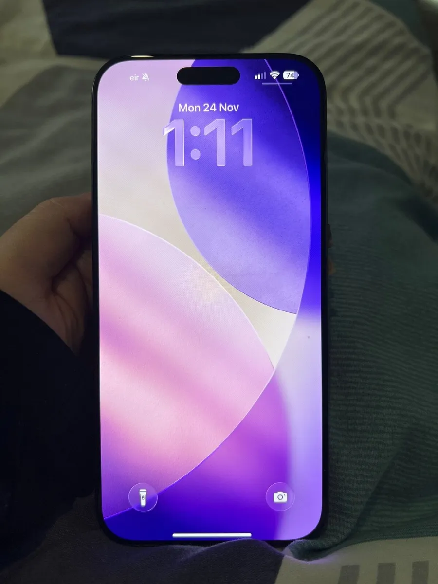 iPhone 16 Pro Max - Image 3