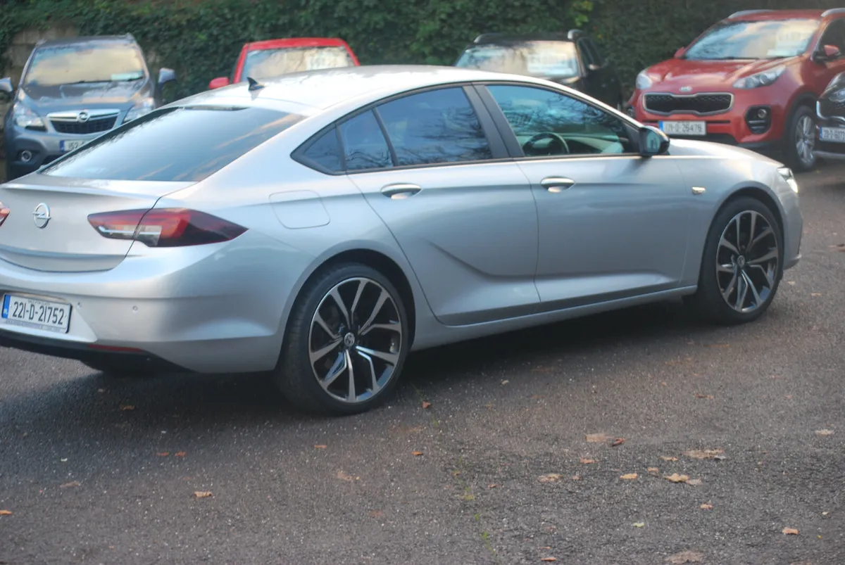 Opel Insignia 2022 SC 1.5 Diesel - Image 4