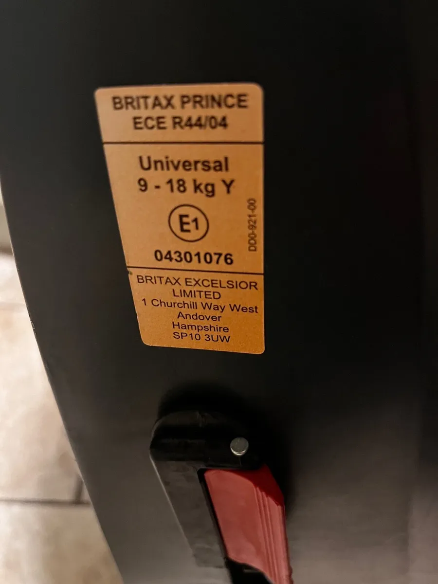 Britax Prince Infant Car Seat 9-18KG  Universal - Image 4