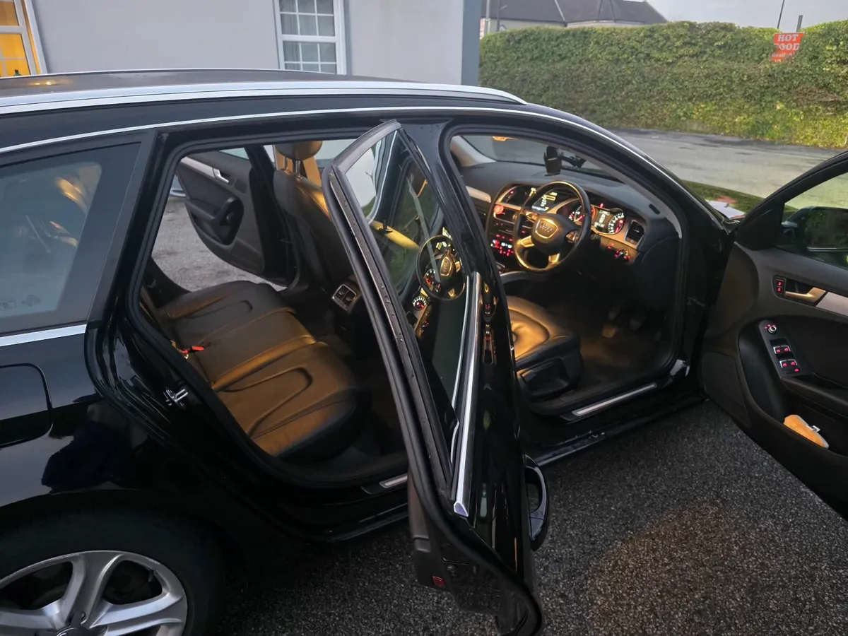 Audi A4 2013 - Image 4