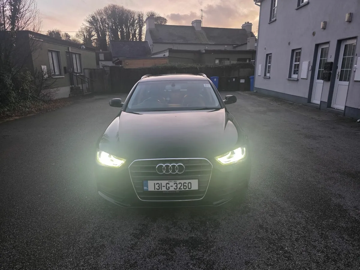 Audi A4 2013 - Image 2