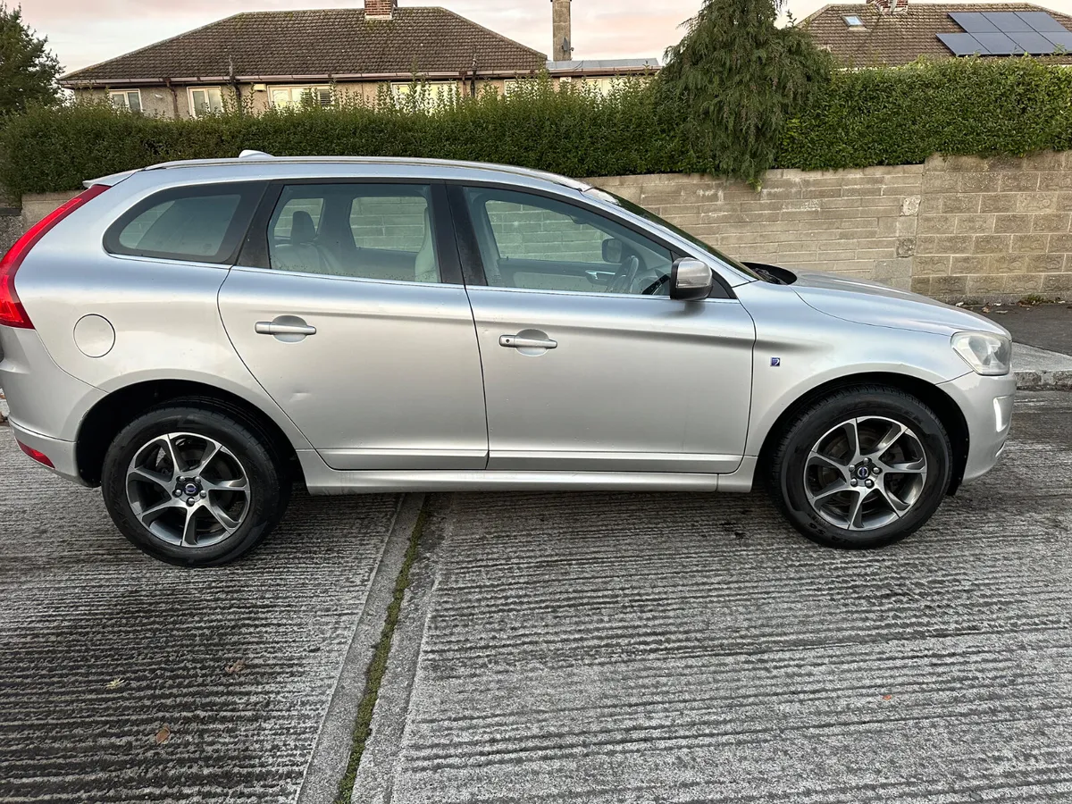 VOLVO XC60 AUTO 2015 OCEAN RACE SPEC. - Image 4