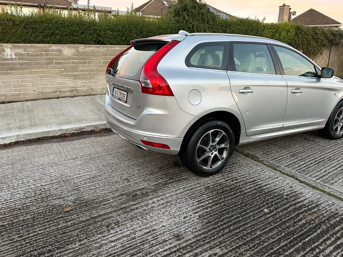 VOLVO XC60 AUTO 2015 OCEAN RACE SPEC. - Image 3