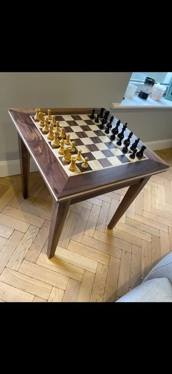 Chess table - Image 1