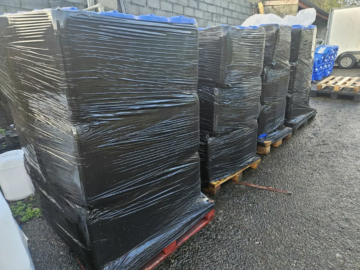 5 gallon drums - Image 4