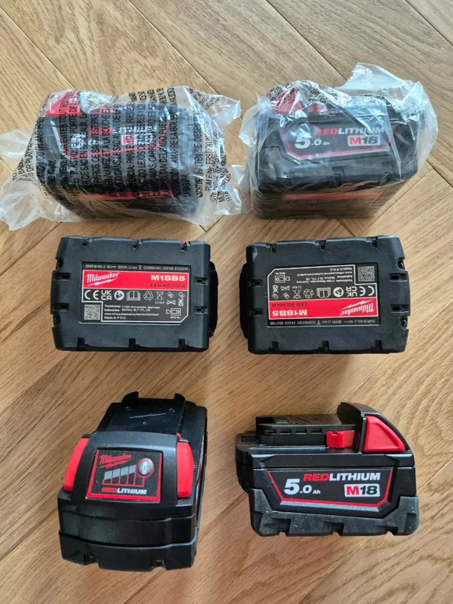 Milwaukee M18B5 5.0Ah Batteries - Image 2