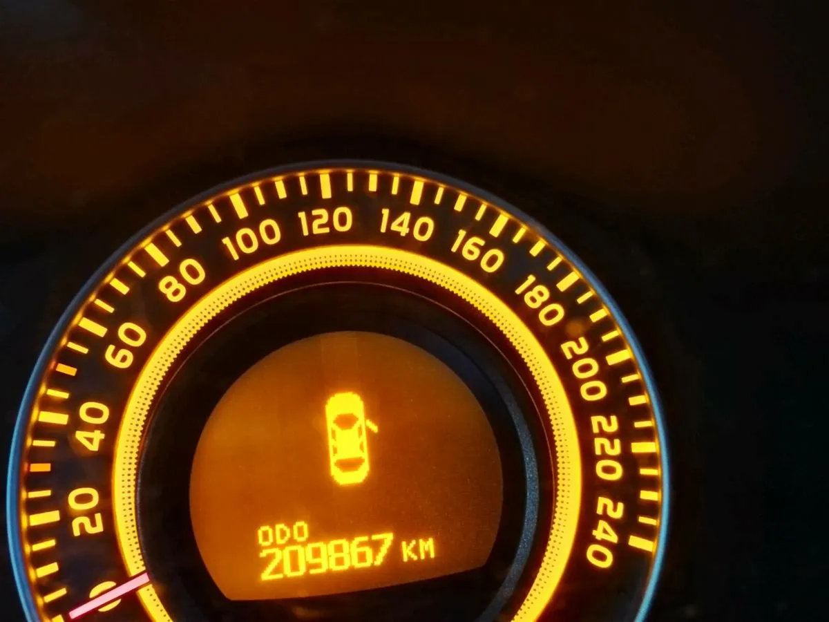 Toyota auris - Image 2