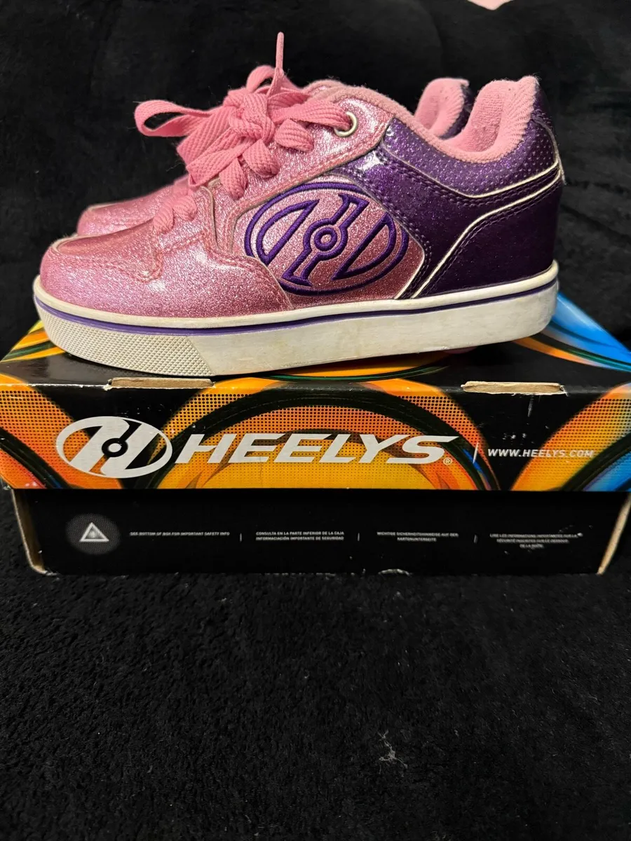 Heely skates - Image 1