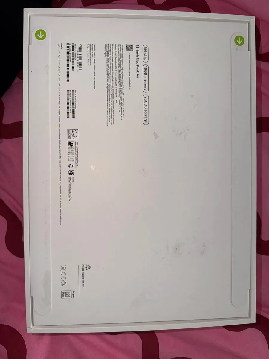 MacBook Air m4 - Image 2