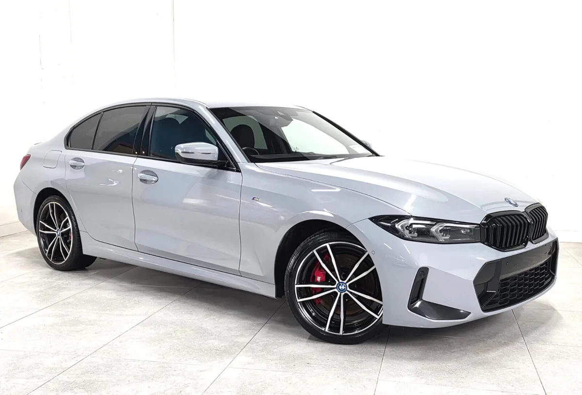 2023 BMW 330e M Sport PHEV - Pro Pack + Tech Pack - Image 3