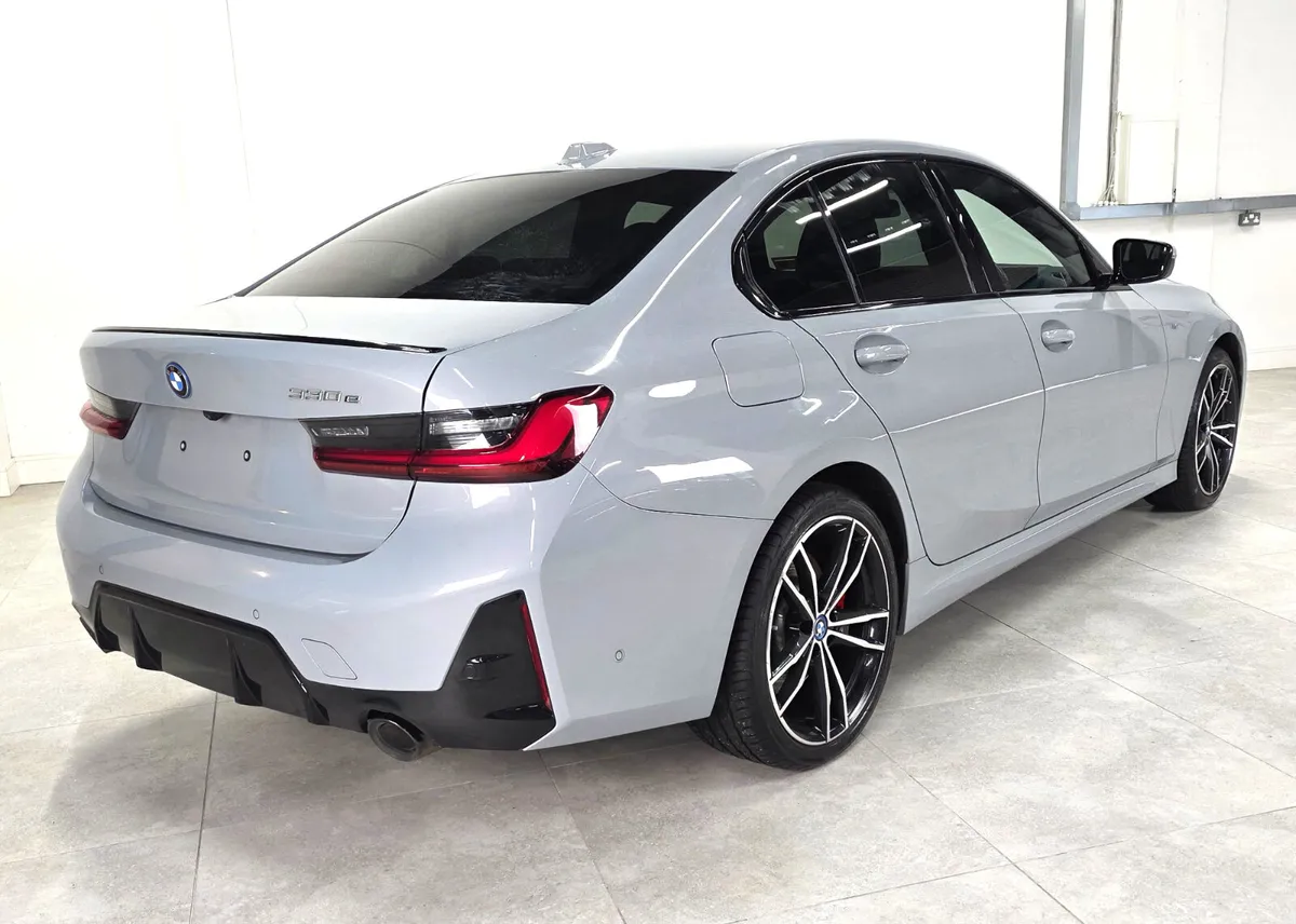 2023 BMW 330e M Sport PHEV - Pro Pack + Tech Pack - Image 4