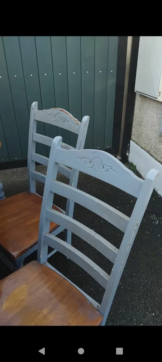 Table and 6 chairs - Image 3